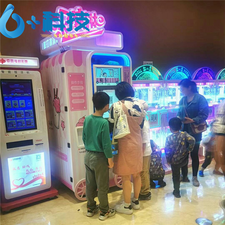 六加科技冰淇淋自助販賣機全自主操作,智能售賣