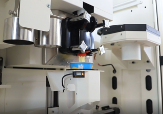 華芯冰淇淋自動售貨機如何實現(xiàn)低噪音運行？